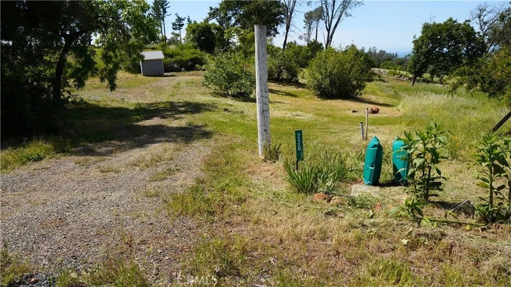 Photo of 220 Foothill Rd, Paradise, CA 95969 (MLS # SN26093552)