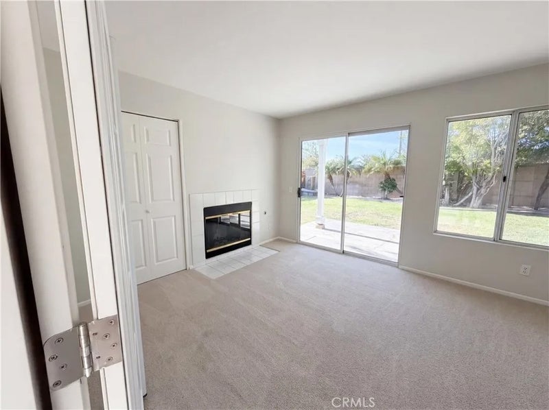 2565 W Fairview Drive