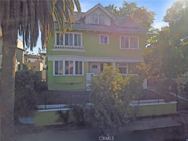 216 S Lake Street