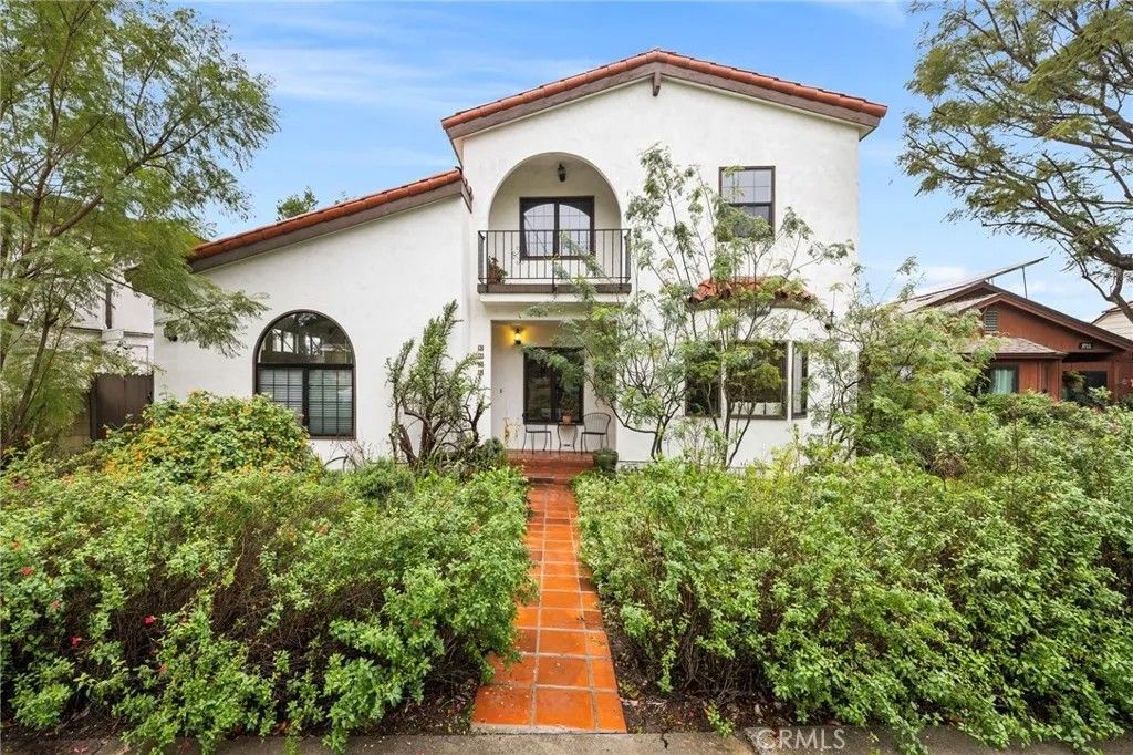 Photo of 3707 Cedar Ave, Long Beach, CA 90807 (MLS # PW26003882)