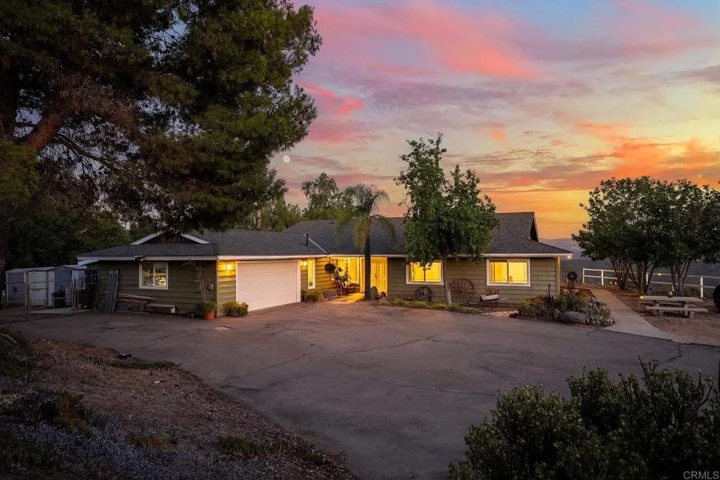 Photo of 1218 Alpine Oaks Dr, Alpine, CA 91901 (MLS # PTP2605752)
