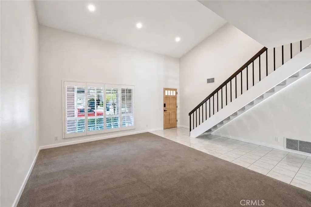 15 Knollview