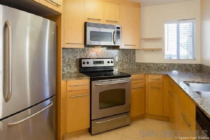 7405 Charmant Dr 1911