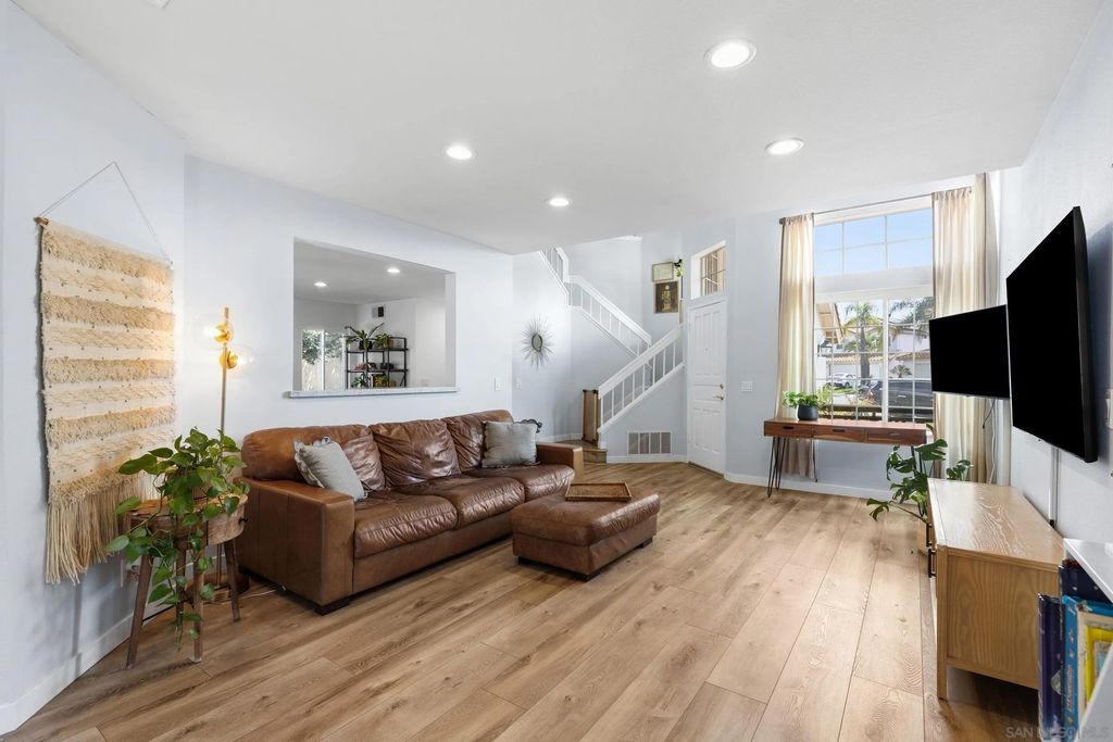 Photo of 1883 Timber Trail, Vista, CA 92081 (MLS # 260015433)