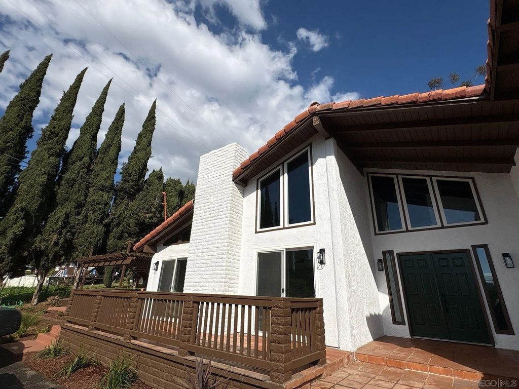 Photo of 1172 North Ave, Escondido, CA 92026 (MLS # 260005559)