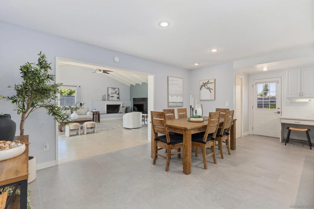 Photo of 6383 Murray Park Ct, San Diego, CA 92119 (MLS # 260013989)