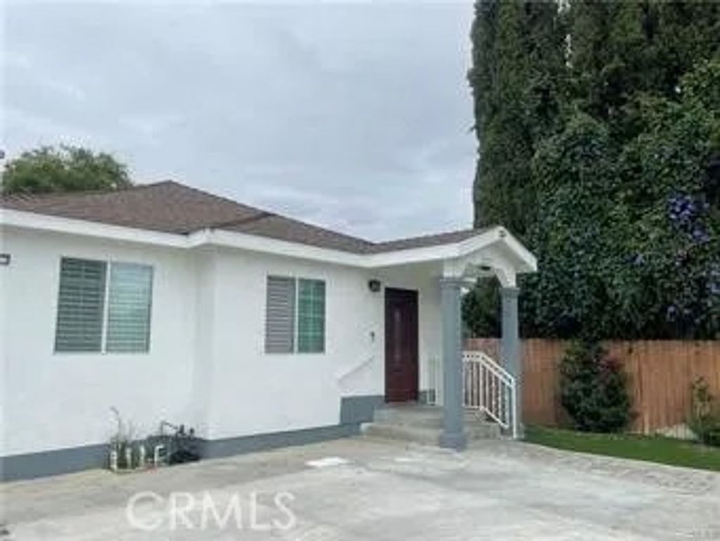 Photo of 22029 Covello, Canoga Park, CA 91303 (MLS # SR25281054)