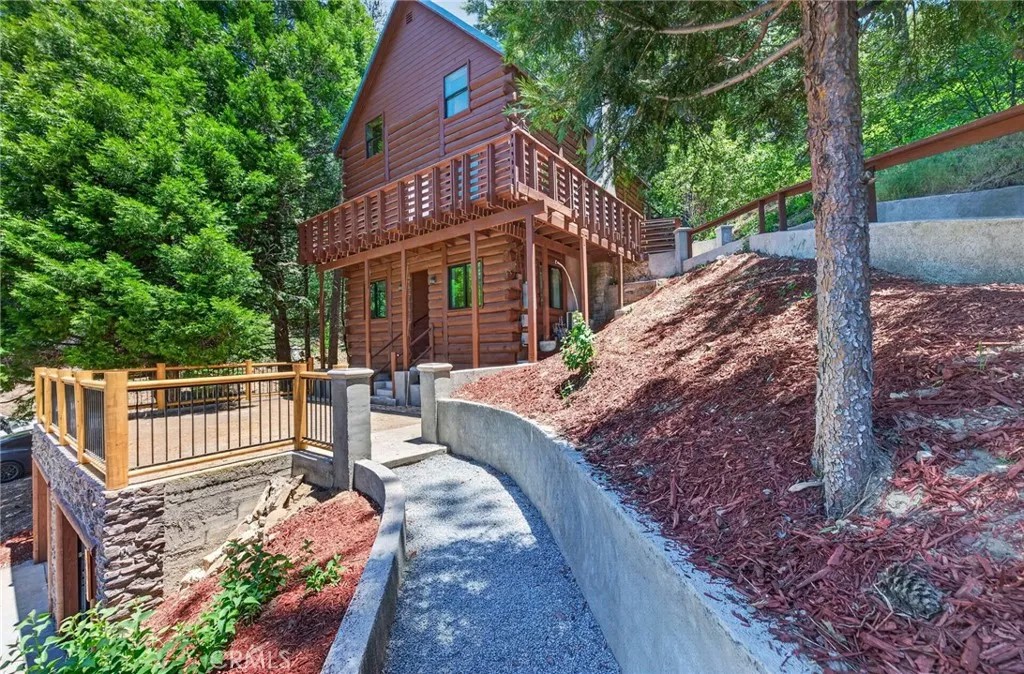 567 Maple Drive