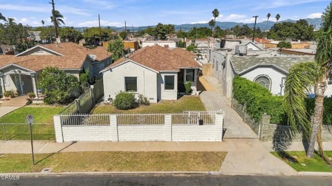Photo of 2055 W 80th Street, Los Angeles, CA 90047 (MLS # P1-28785)