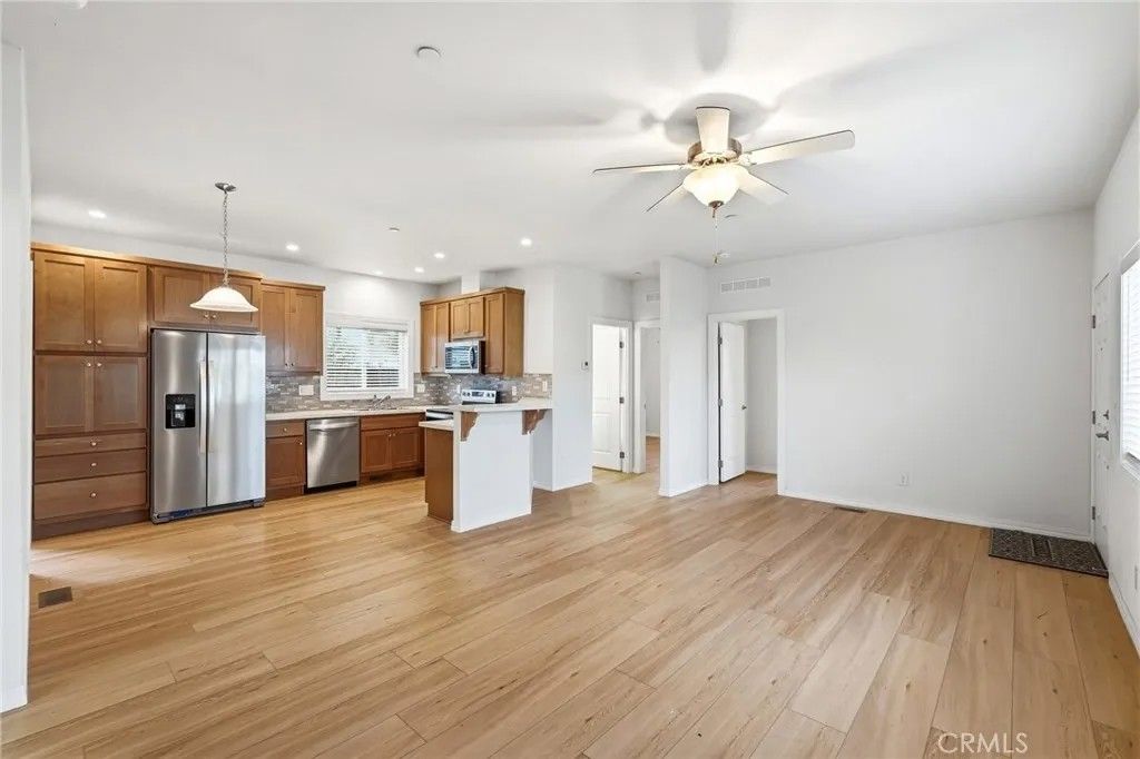 Photo of 7317 Kelvin Avenue, Winnetka, CA 91306 (MLS # SR26047915)