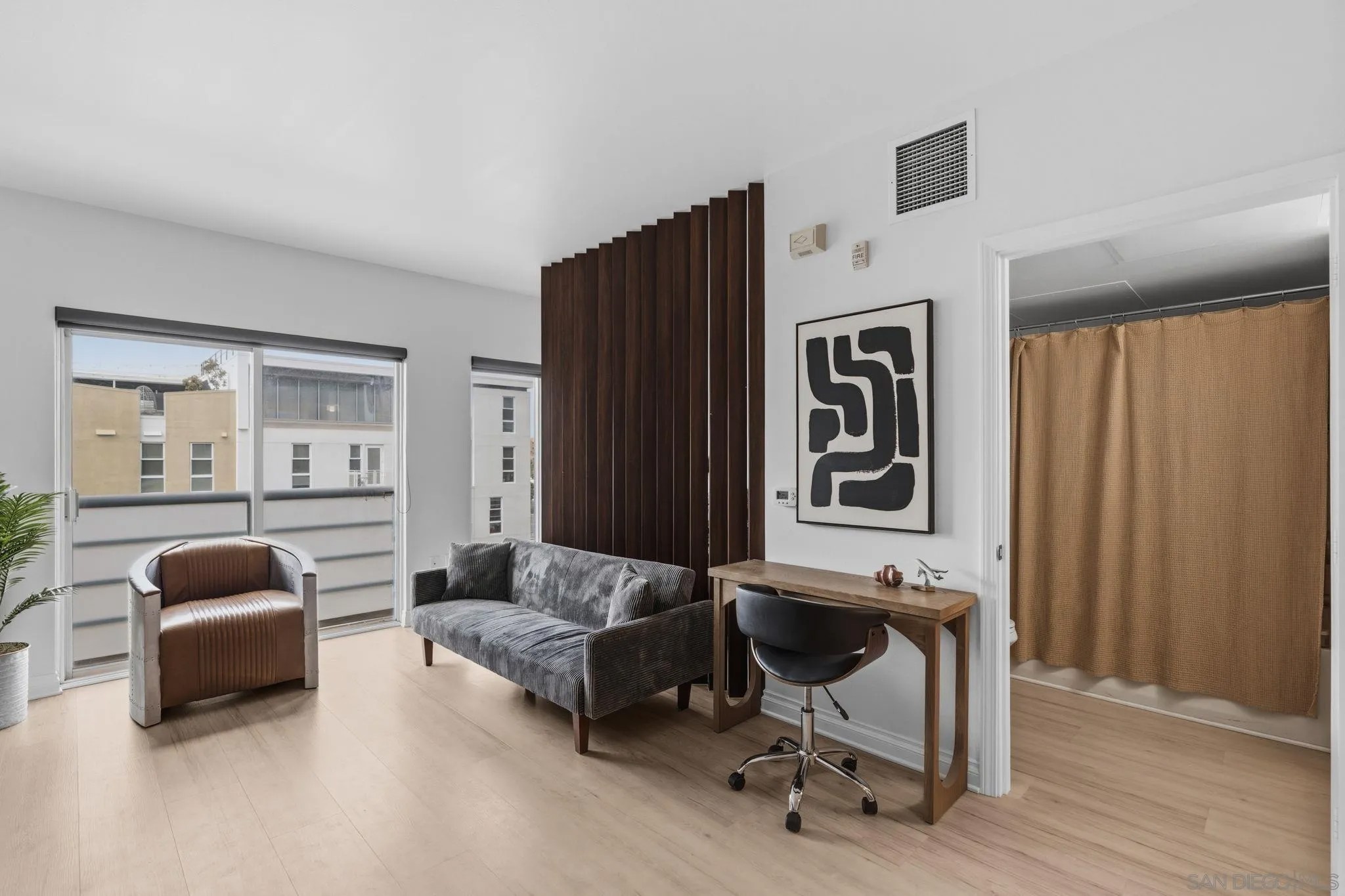 550 15th St 703