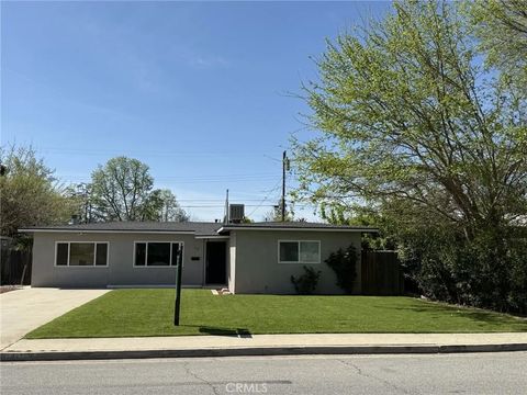 Photo of 319 Elm, Shafter, CA 93263 (MLS # SR26056731)