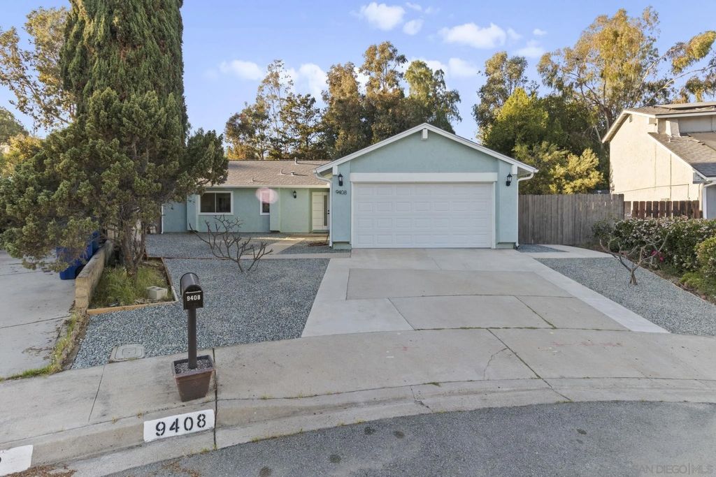 Photo of 9408 Avenida Acero, Spring Valley, CA 91977 (MLS # 260006591)