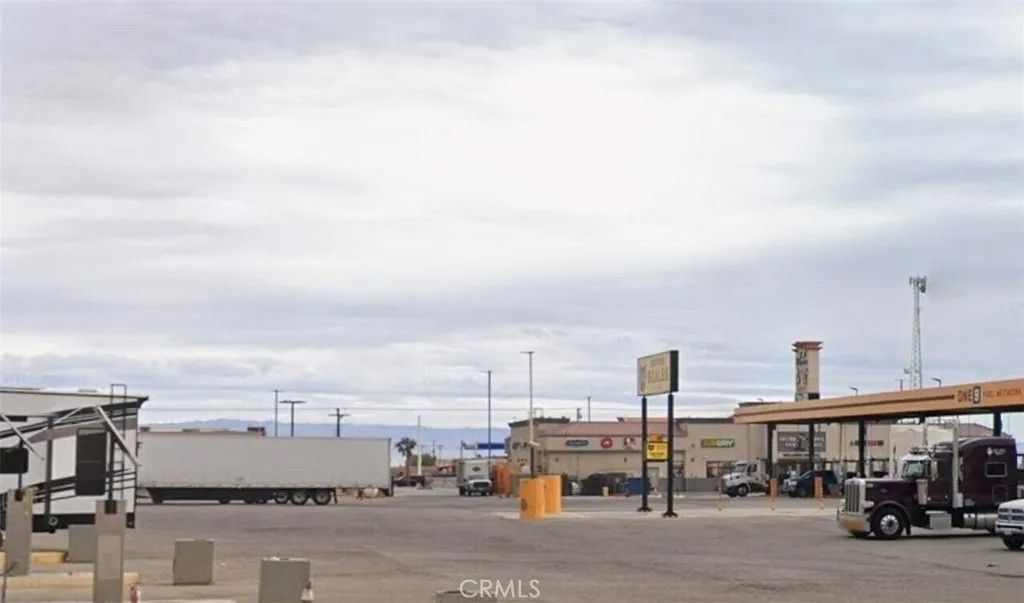 Photo of 2060 Jefferson Ave, Thermal, CA 92274 (MLS # SW26082937)