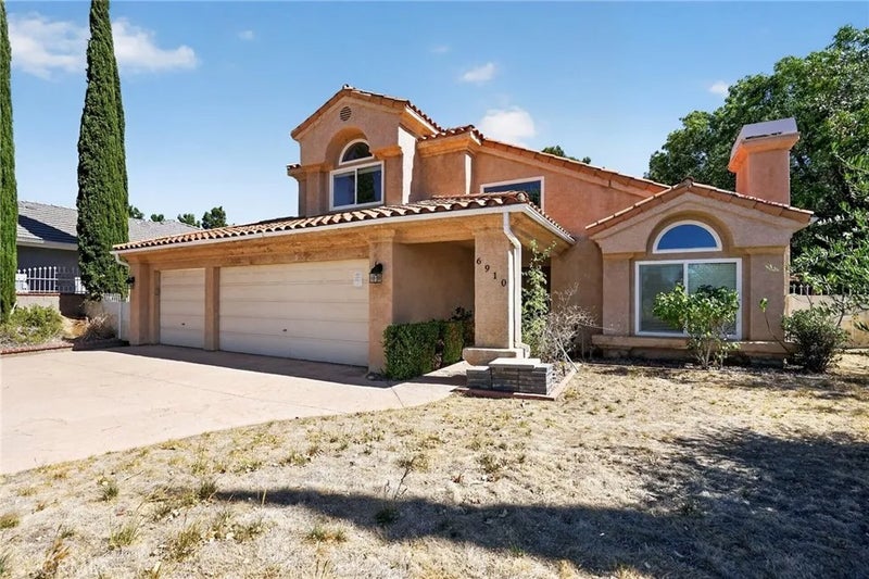 6910 Sycamore