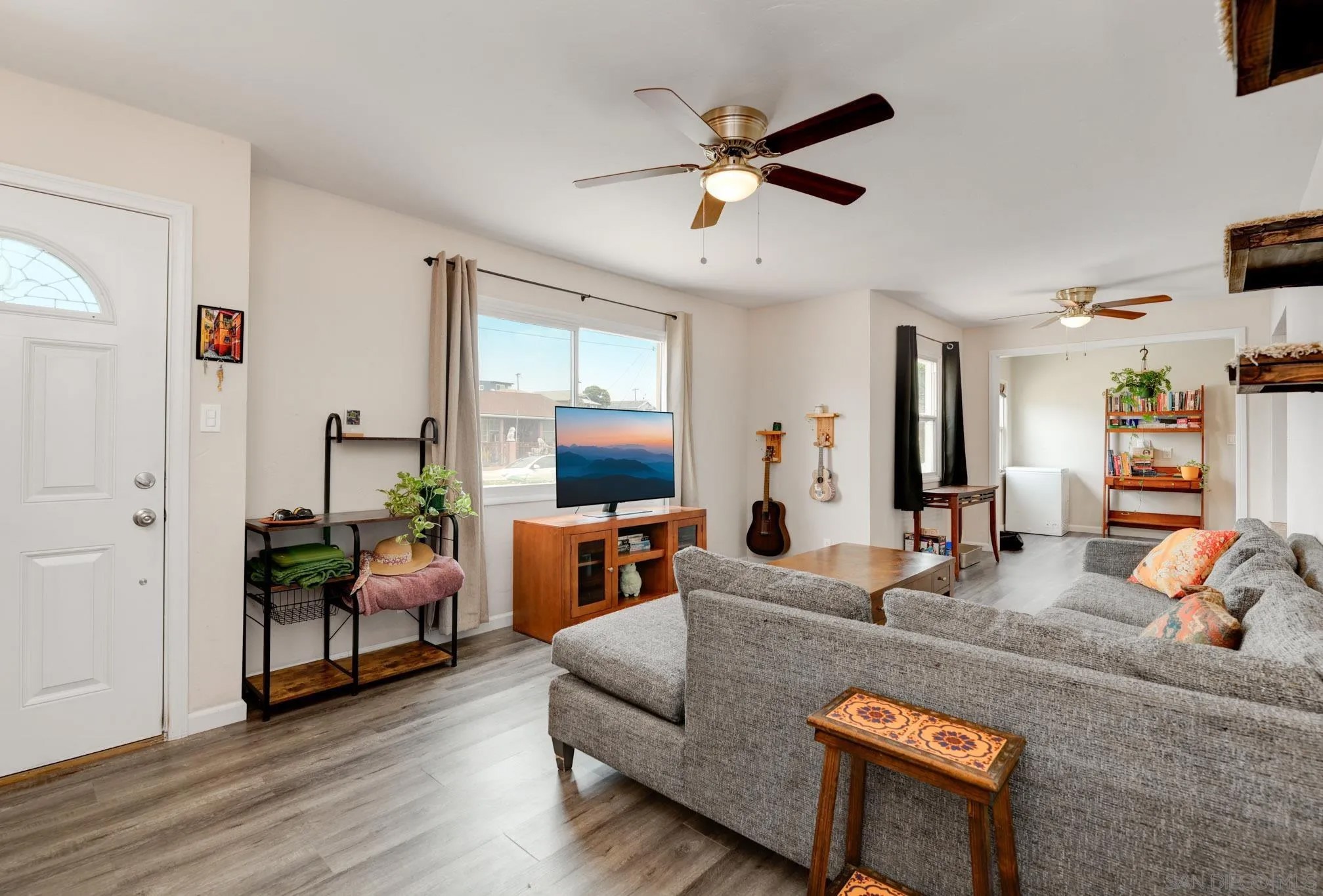 4127 Hemlock