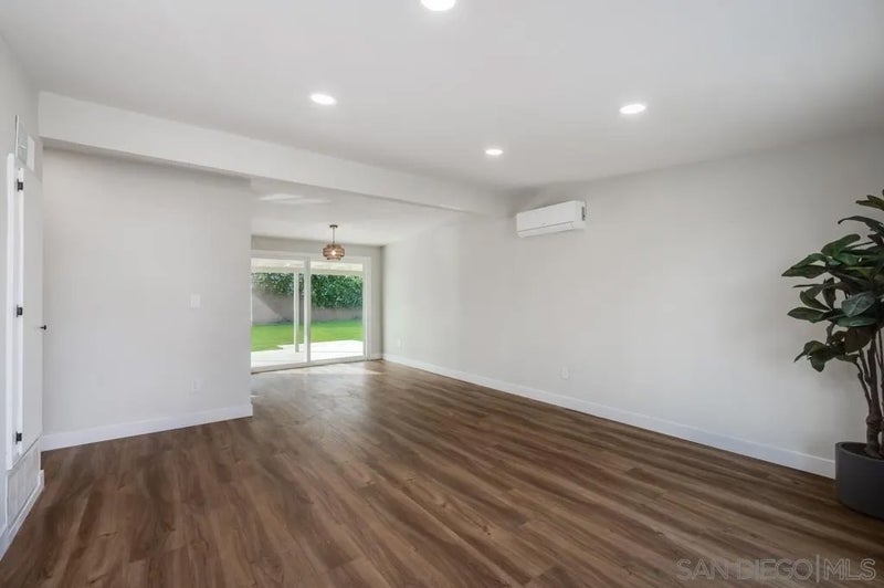 1119 Oneonta Ave