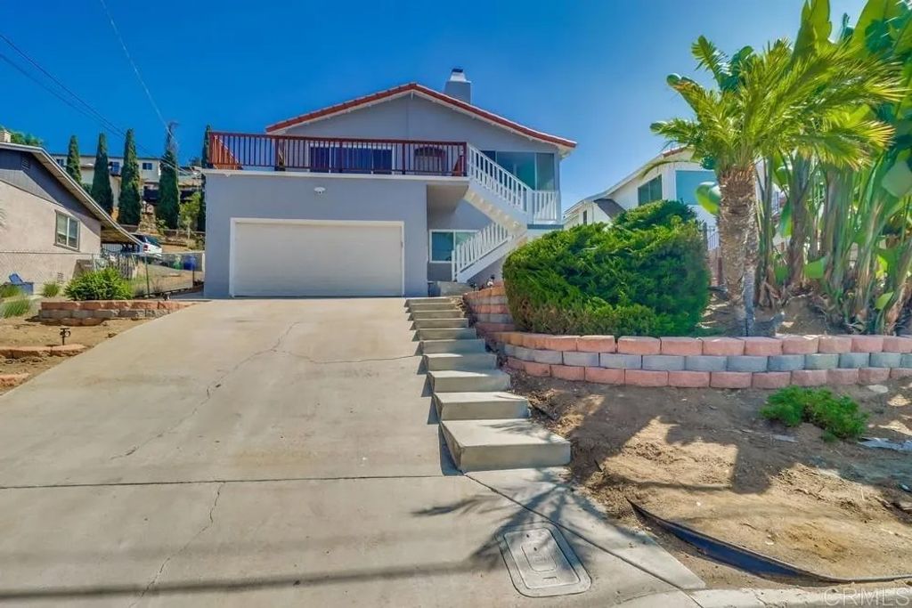 Photo of 1319 Grand Avenue, Spring Valley, CA 91977 (MLS # PTP2507379)