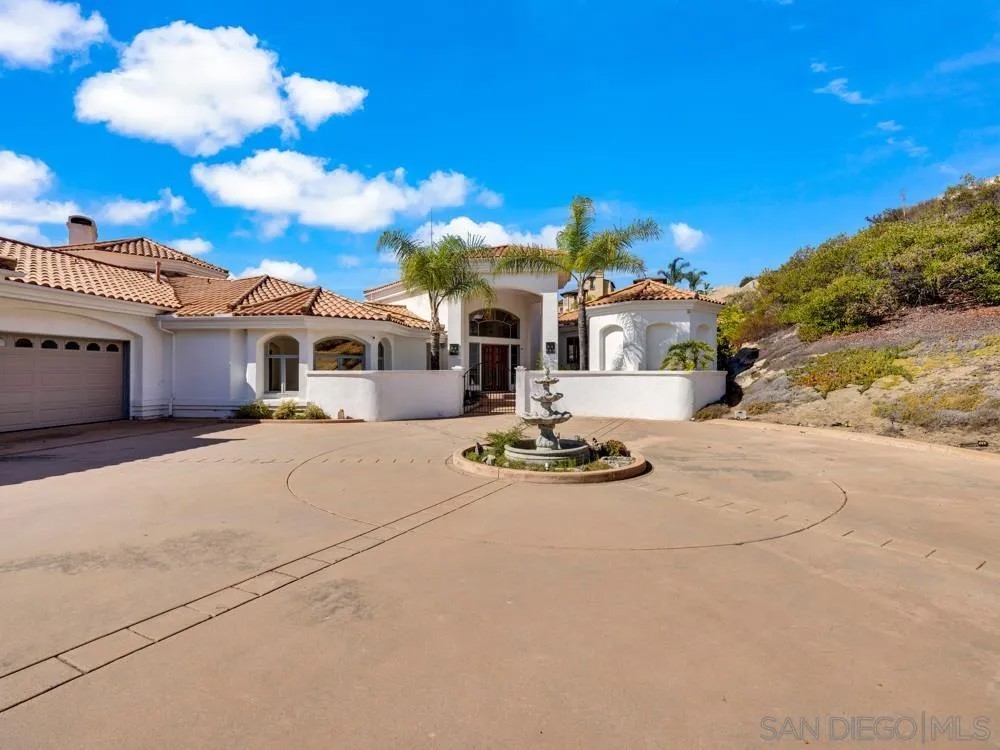 29269 Meadow Glen Way W