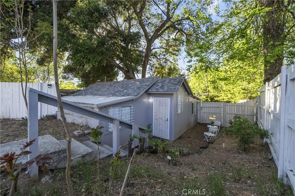Photo of 13111 Sierra Hwy, Agua Dulce, CA 91390 (MLS # SR26075419)