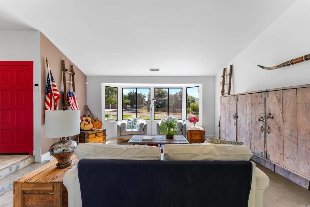 1717 Birchwood