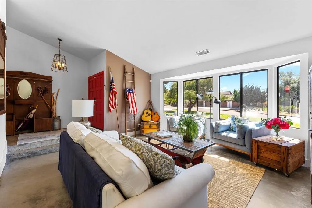 1717 Birchwood