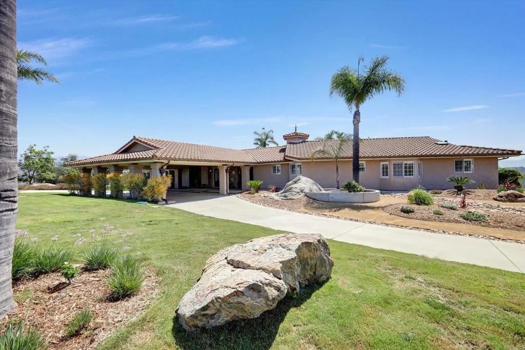 Photo of 36485 Carney Road, Valley Center, CA 92082 (MLS # NDP2507698)