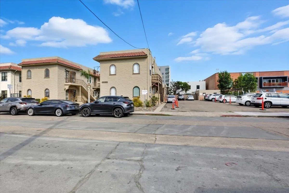 3925-3935 7th Avenue