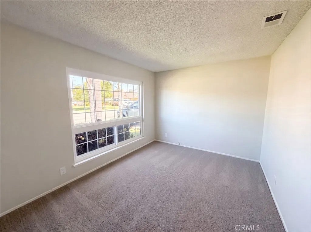 648 Brentwood