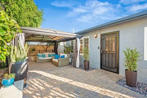 1733 Hornblend St, San Diego, CA 92109 - #: 250045131