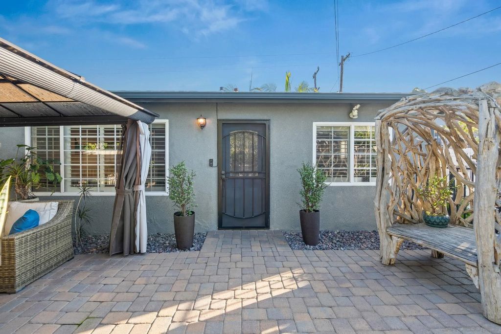 Photo of 1733 Hornblend St, San Diego, CA 92109 (MLS # 250045131)