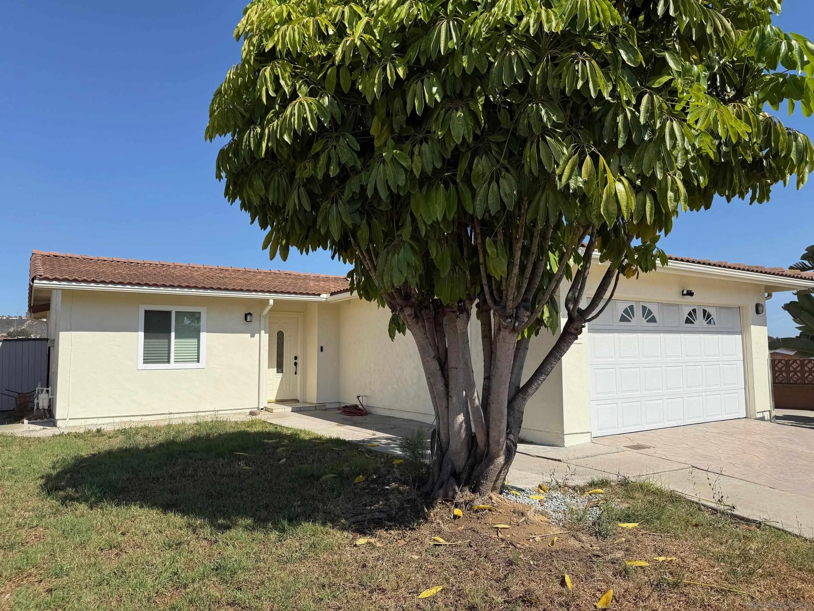 1137 Twining Ave