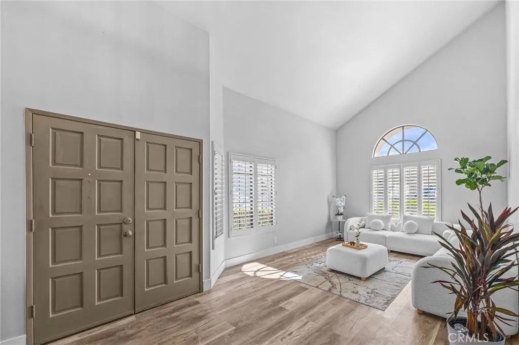 3080 Oakcreek