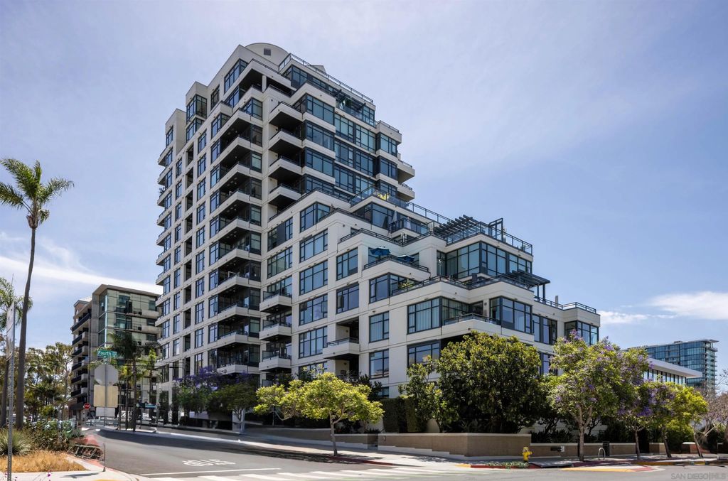 Photo of 475 Redwood St #302, San Diego, CA 92103 (MLS # 260010669)
