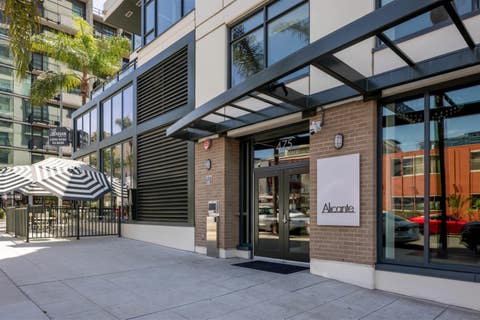 Tiny photo for 475 Redwood St #302, San Diego, CA 92103 (MLS # 260010669)