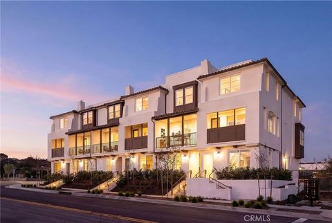 318 E William Way La Habra CA 90631