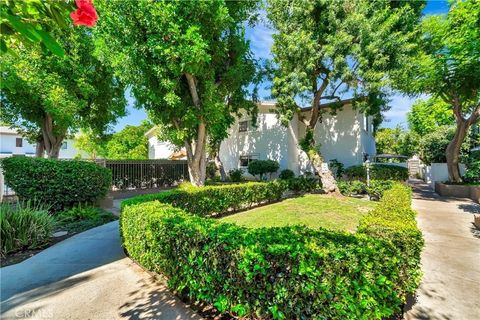 Tiny photo for 18601 Collins Street #D17, Tarzana, CA 91356 (MLS # SR25243162)