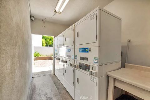 Tiny photo for 18601 Collins Street #D17, Tarzana, CA 91356 (MLS # SR25243162)