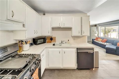 Tiny photo for 18601 Collins Street #D17, Tarzana, CA 91356 (MLS # SR25243162)