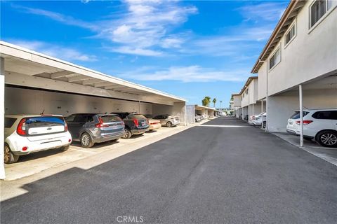 Tiny photo for 18601 Collins Street #D17, Tarzana, CA 91356 (MLS # SR25243162)