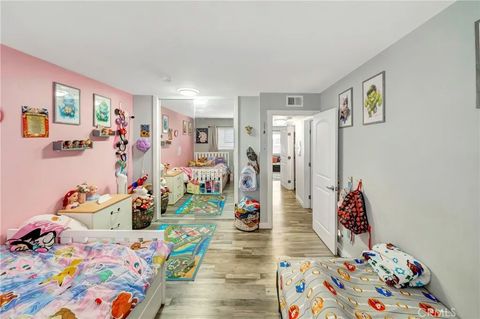 Tiny photo for 18601 Collins Street #D17, Tarzana, CA 91356 (MLS # SR25243162)