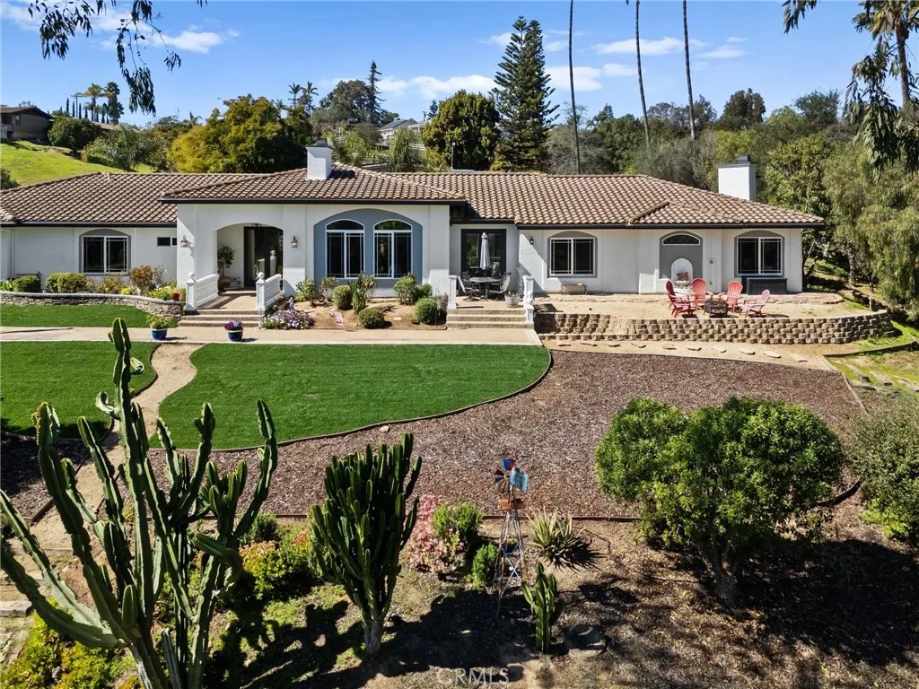 197 Morro Hills Road