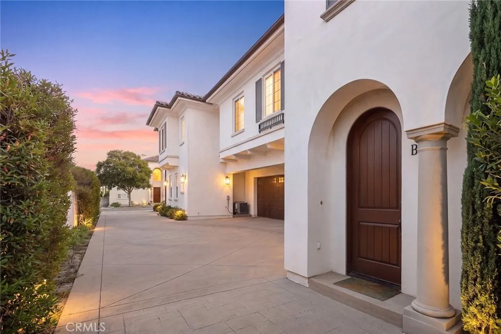 121 Bonita Street B