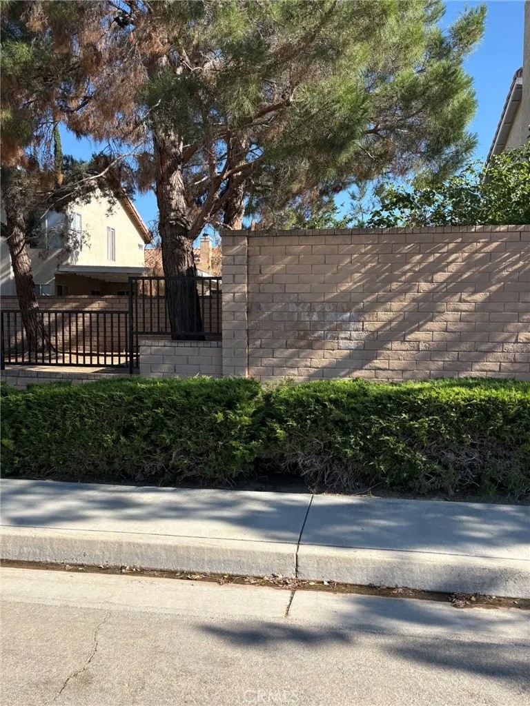 3309 Fairfield Avenue