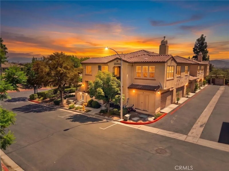 35960 Lindstrand Ave 4