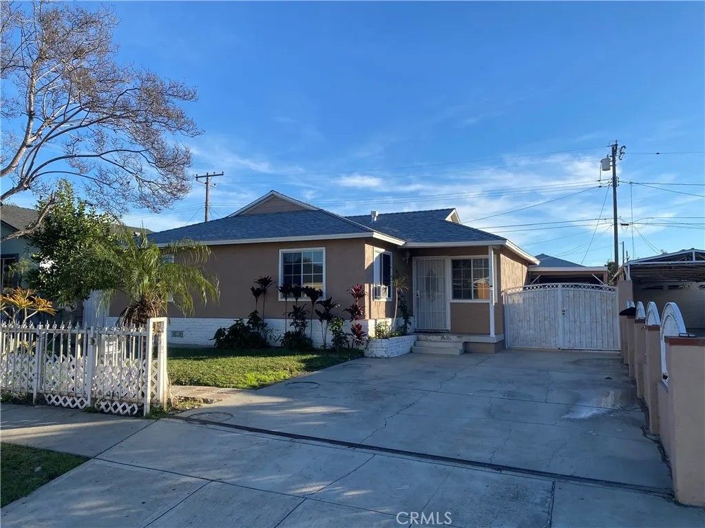 Photo of 14122 Anada St, Baldwin Park, CA 91706 (MLS # CV26006191)