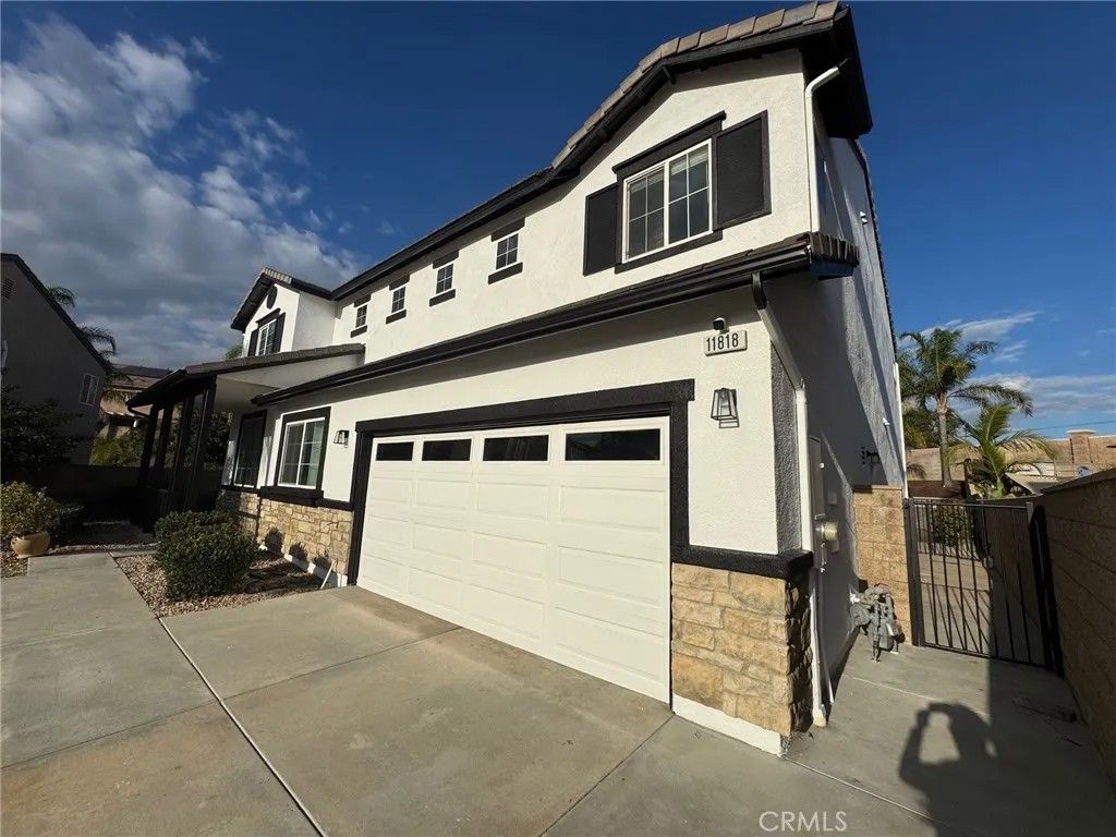 Photo of 11818 Amethyst Court, Jurupa Valley, CA 91752 (MLS # TR25265438)