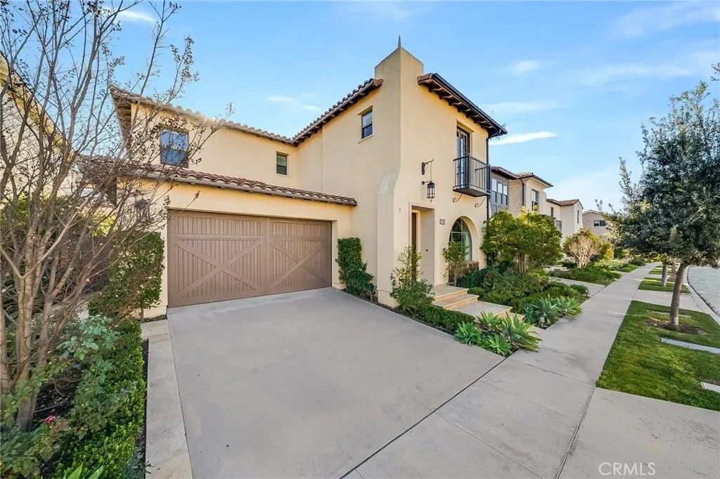 Photo of 212 Parkwood, Irvine, CA 92620 (MLS # OC25277860)