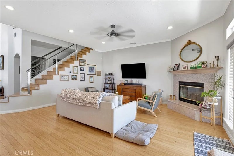 18065 Lakeview