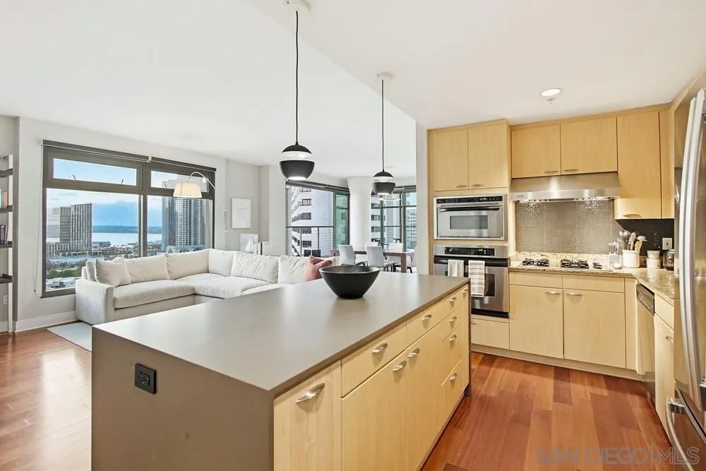 645 Front Street 1705